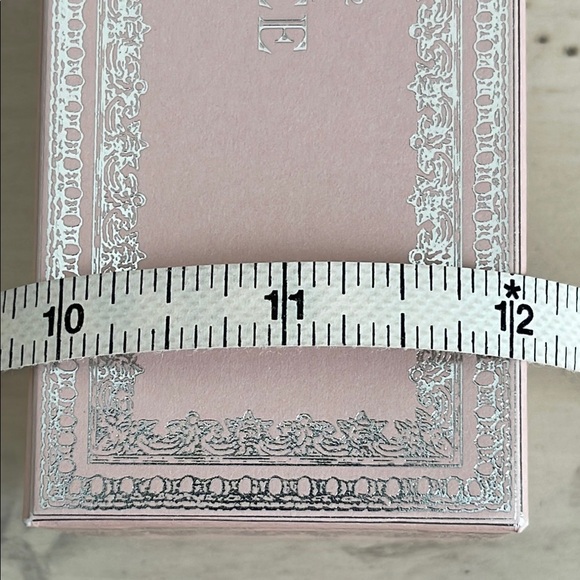 LADURÉE Elegant Pink and Silver Box with Ribbon - Picture 11 of 11